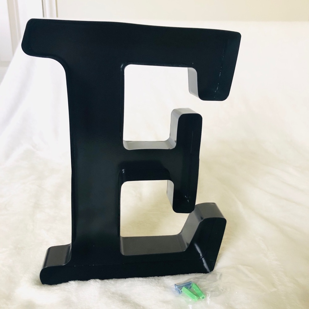 Wine Cork holder- Metal Monogram Letter “E”